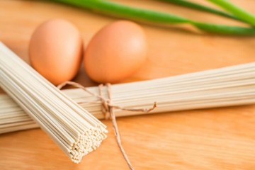 疫情带火食品公司速冻水饺被抢空有人卖面条身家大增四千万