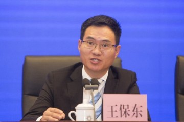 车饰工厂仅用七天转产口罩熔喷布资料日产能可供300万个口罩