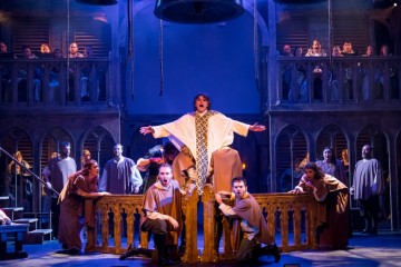 上座率控制在50%就能复工表演职业难以回收本钱