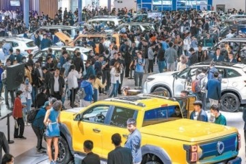 头部大V探展，网友云参与，头条助力北京车展释放十亿级品牌声量